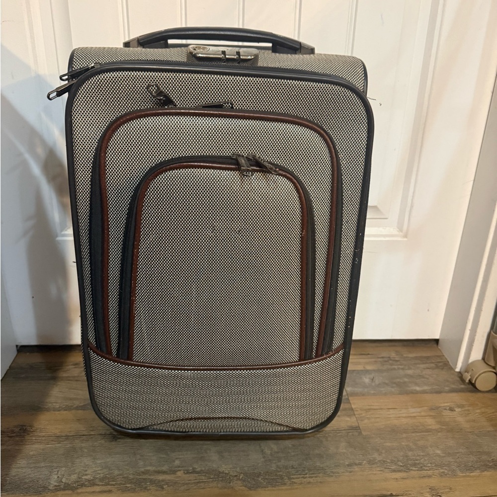 Stylish Gray and Brown Men's Travel Bag